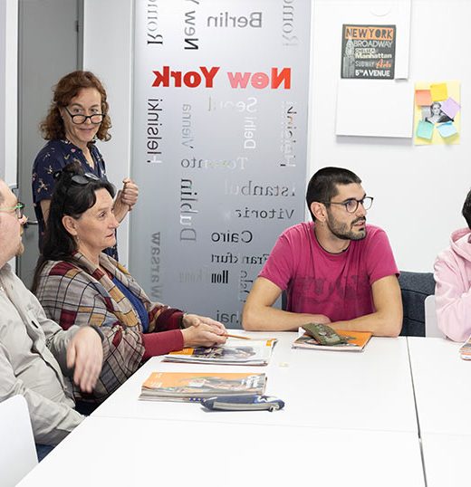 Inglés para el trabajo: frases y situaciones reales que sí usarás